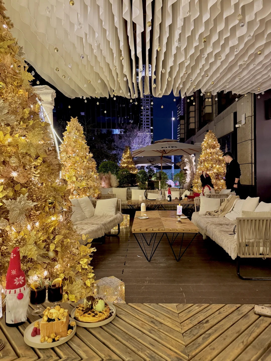 1104实况，上海已经进入圣诞季