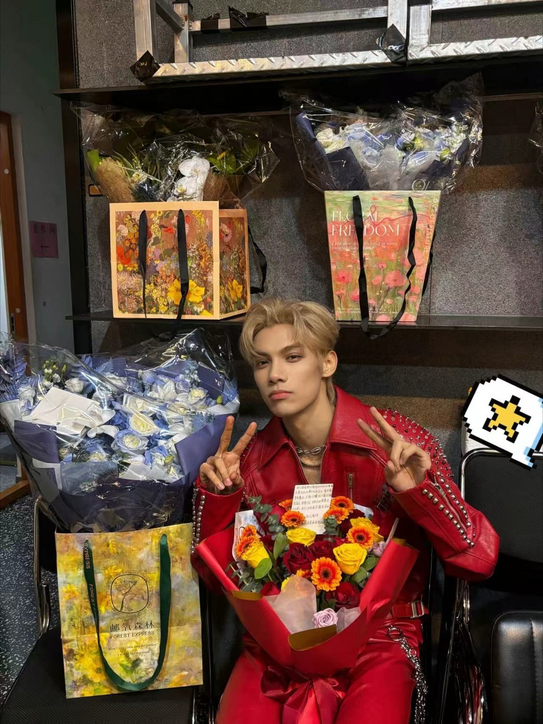 弥补了青3没有出道夜的遗憾 段星星、曹杨、罗景文、BZ1舞台疯狂上分！《摇摆绅士