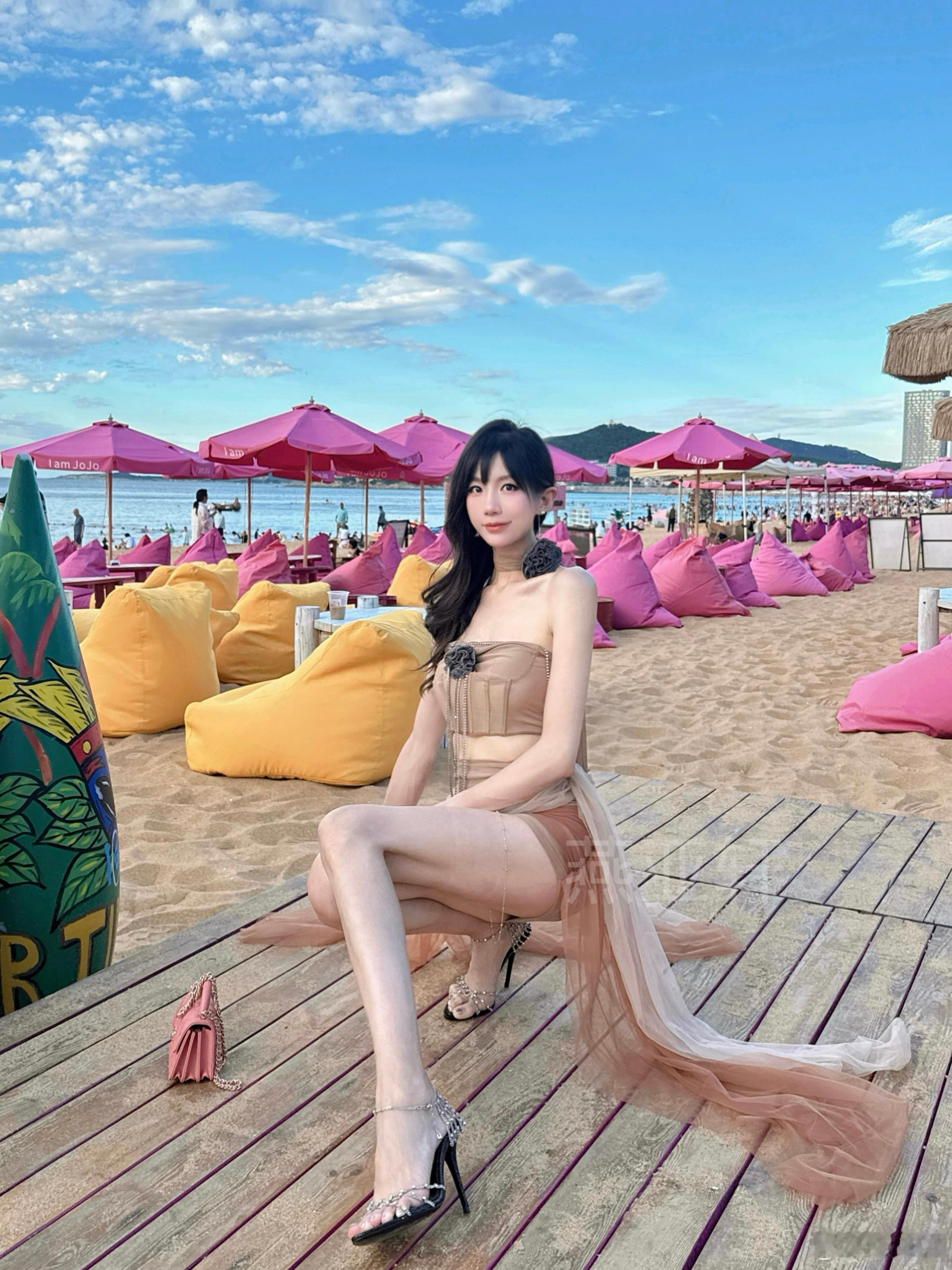🌊 𓈒𓂂 🐚 ⭒˚ 🐋 𓇼 𓂂𓈒𓏸燕亚轩[超话]今天穿什么海边