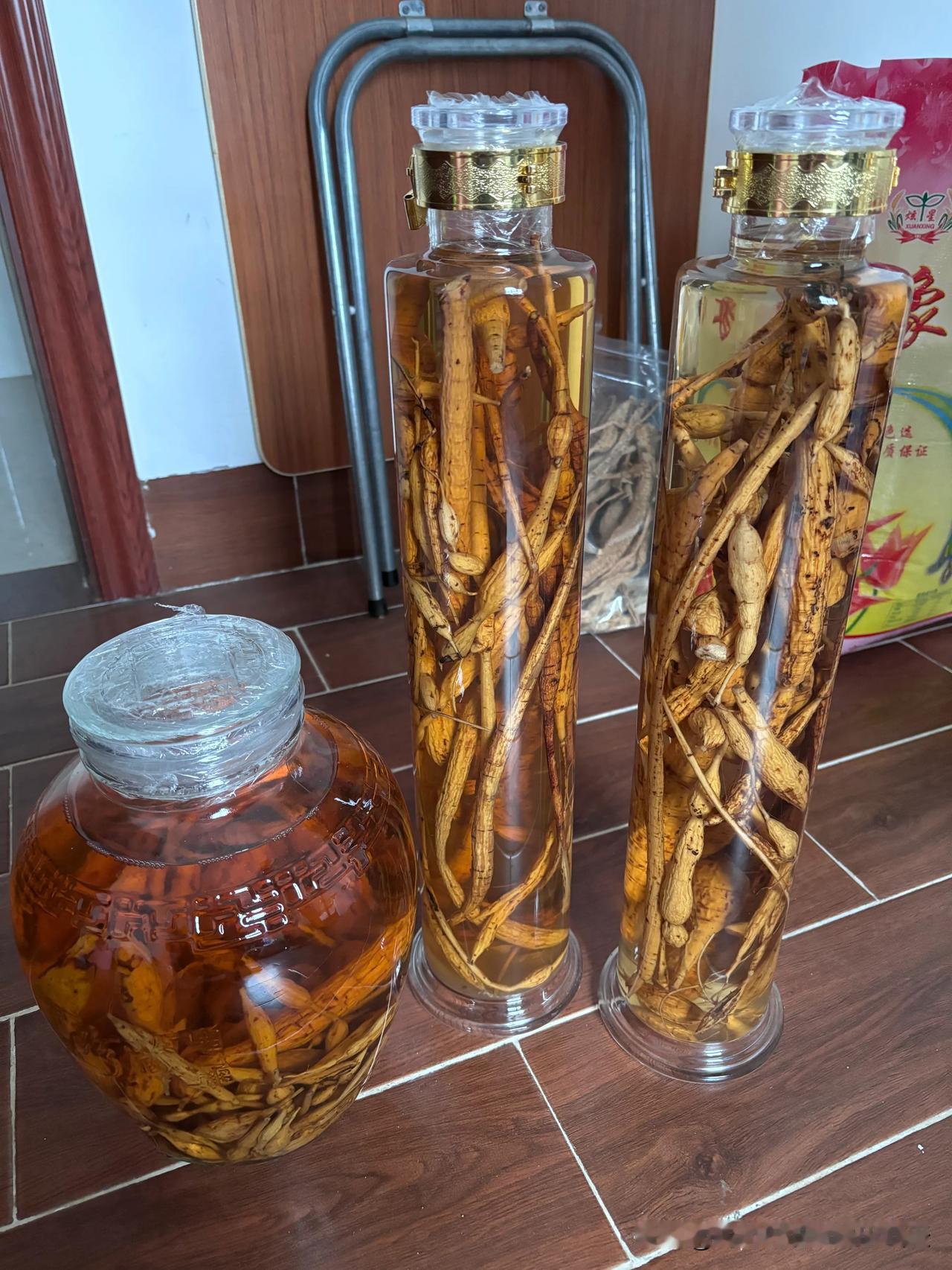 谁懂这几瓶牛大力酒的魅力呢#你喝过这酒吗# #你懂哪种酒# #牛大力酒#