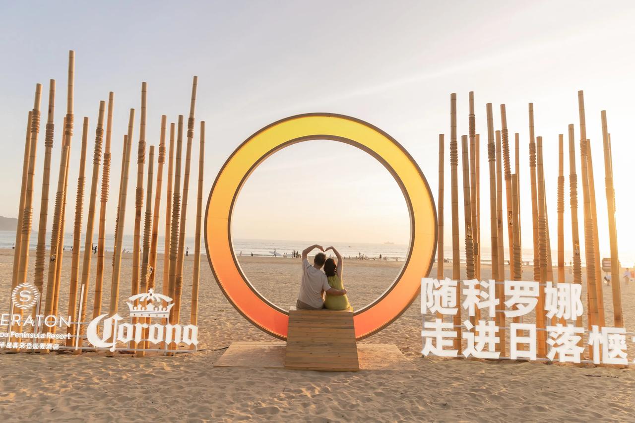 爱情可以很坚定，也可以很脆弱。

进入到婚姻中，当初的爱情滤镜消失，每一次的互动