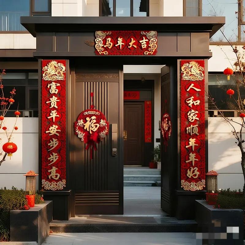 2025年，我们都在用力活着。起早贪黑，为了碎银几两；忍气吞声，为了三餐温饱。打