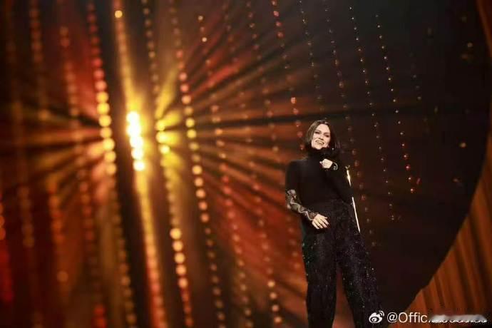 JessieJ说一直想回歌手歌手直播歌手2026阔别之后再度登场，穿透力十足的嗓
