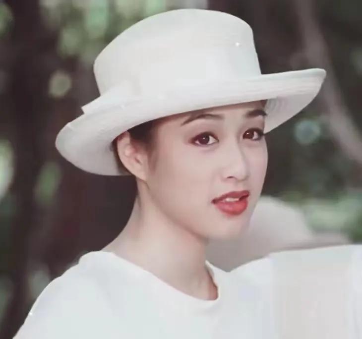 第210微钟丽缇：年华终归老去，但当年的盛世美颜确实经典[彩虹][彩虹][彩虹]