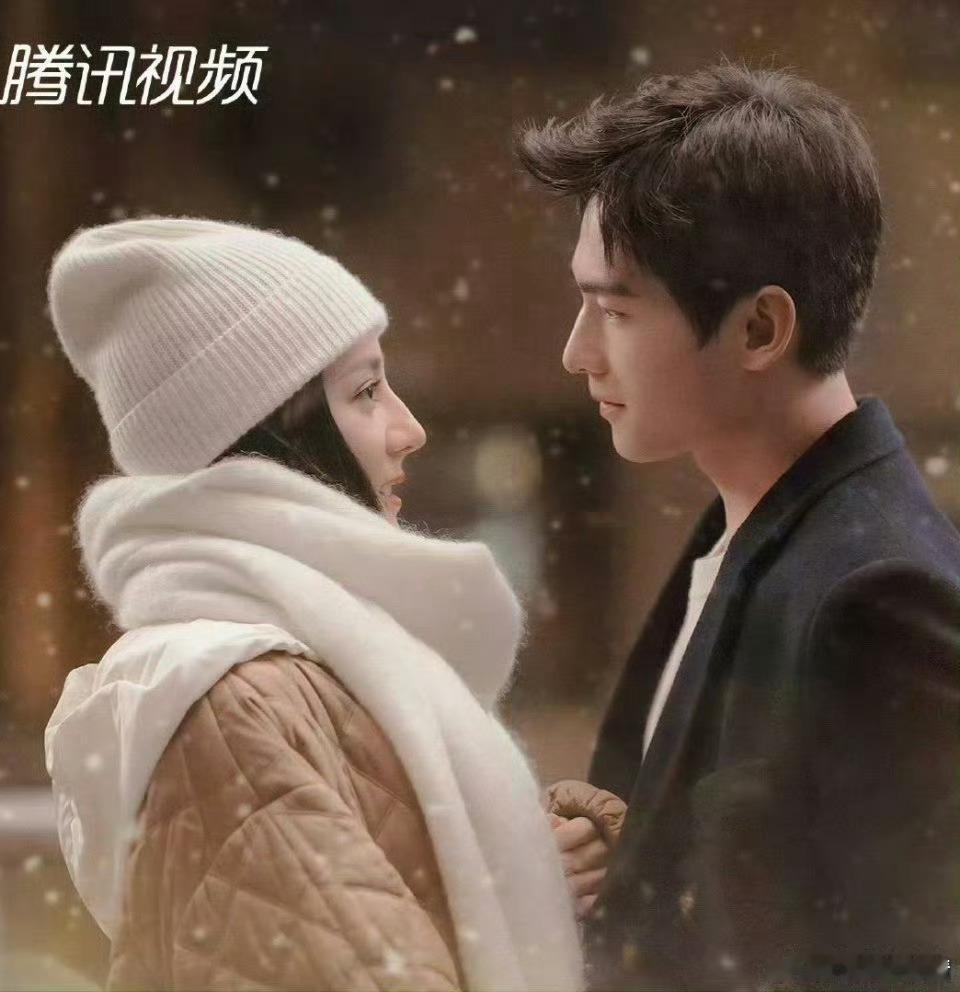 杨洋多部待播剧和热巴一样的命运，自从两人合作你是我的荣耀之后，再也没有爆剧，甚至