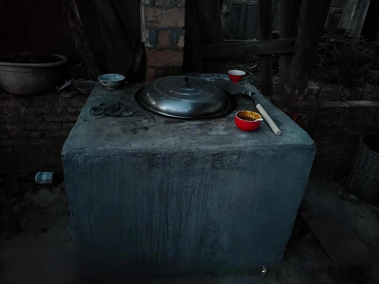 还有多少人能找回图中那份纯真？那份人情味？我们六零七零那辈，日子是真的穷，可人心