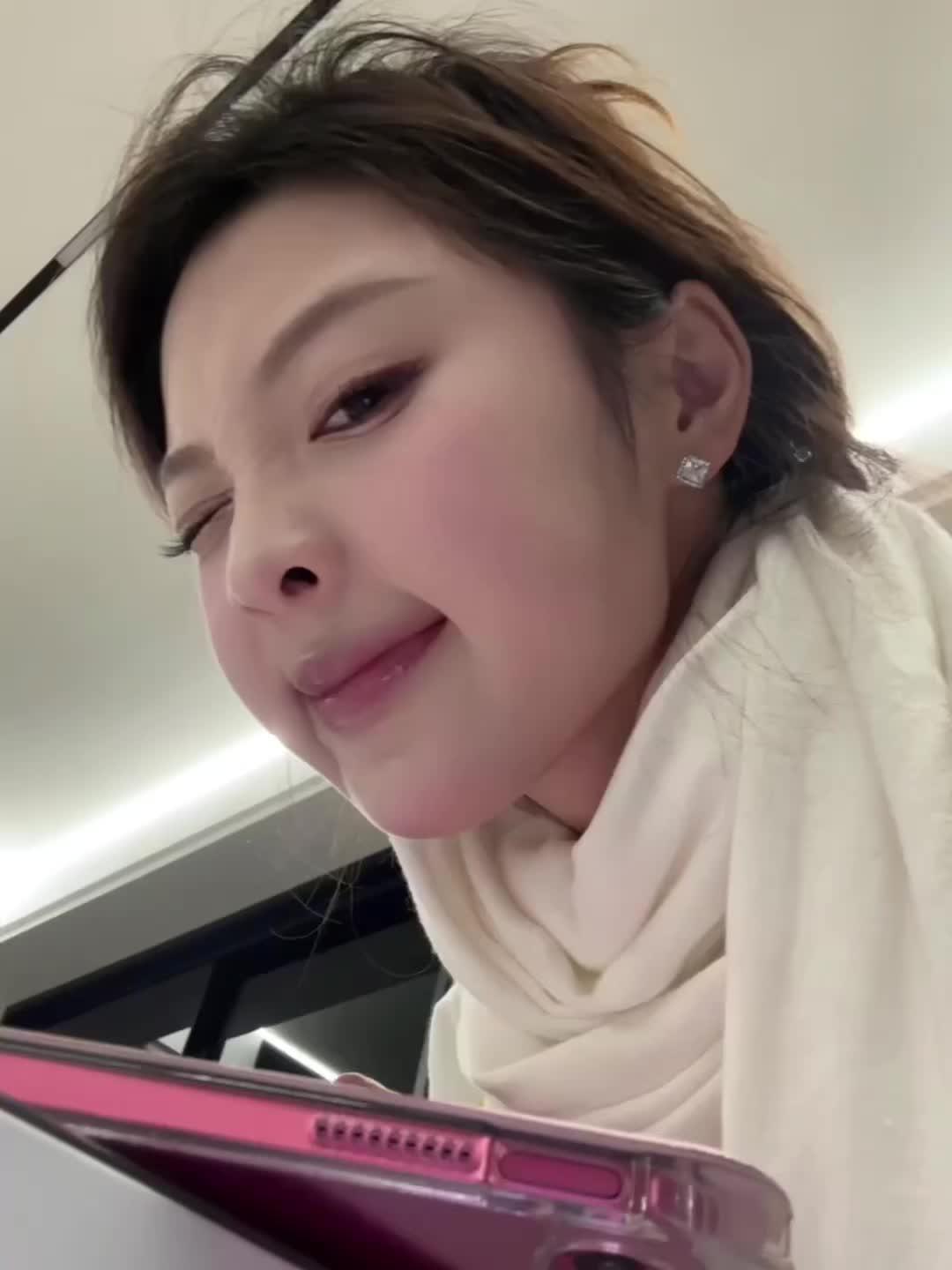 新的一年 财源滚滚 讨厌我的人都滚 嘻嘻🤭