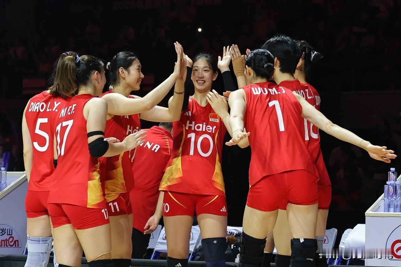 中国女排3-0中国台北女排
亚锦赛小组全胜晋级八强