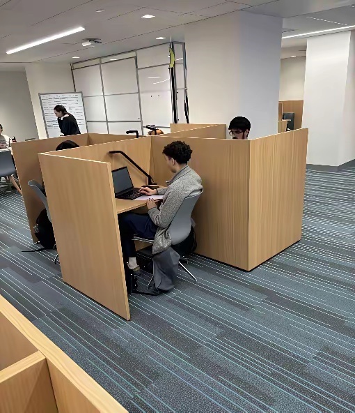 听说这是最符合员工审美的工位 