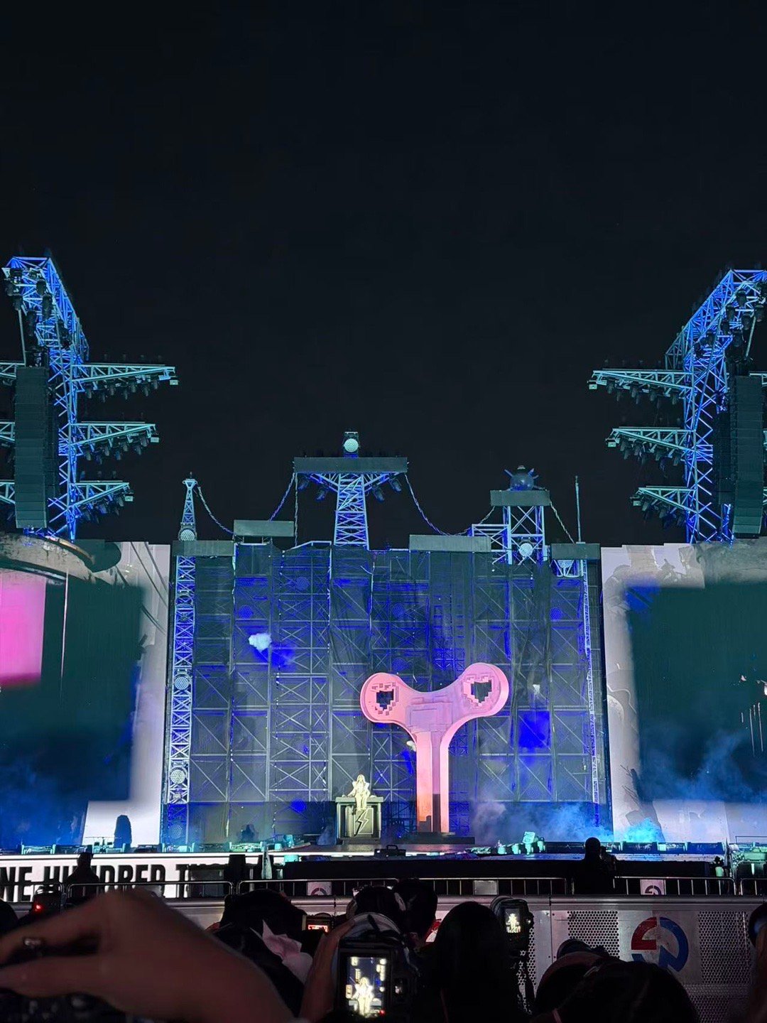 汪苏泷的城堡消失了两年罗曼城之旅圆满落幕🔚 安可时刻城堡不见，汪苏泷留下的无限