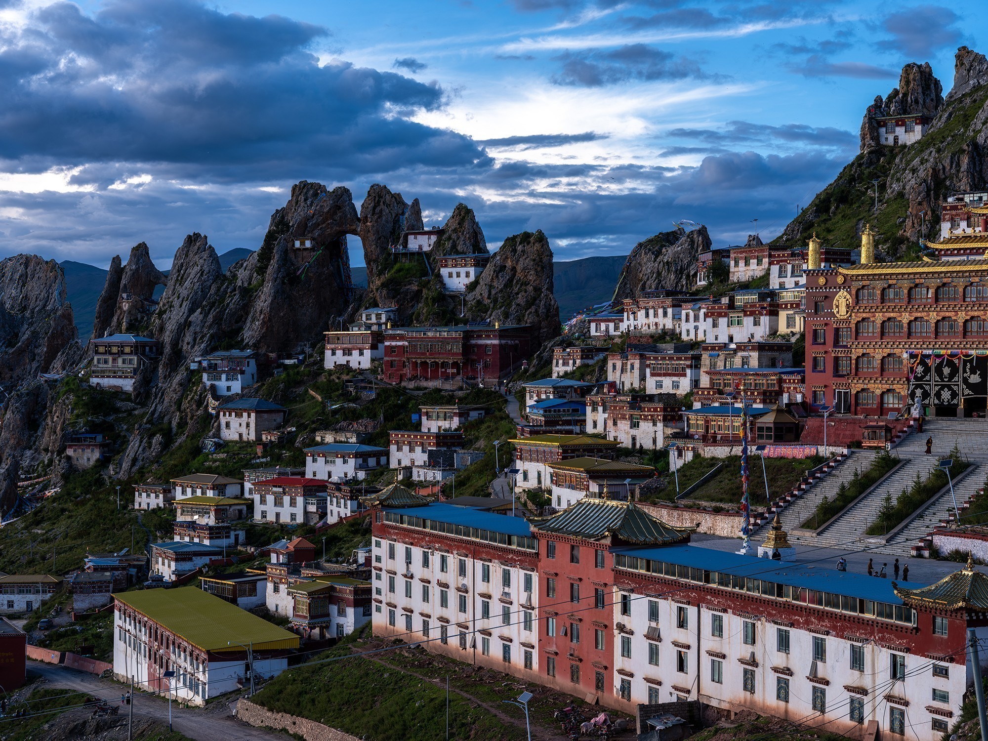 高性價比之選 解鎖中畫幅畫質新體驗