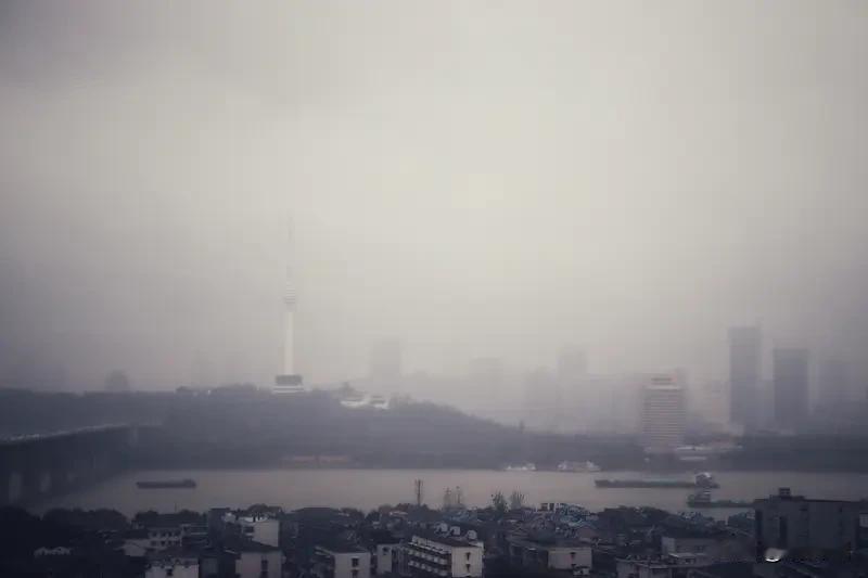 🌧️😭
