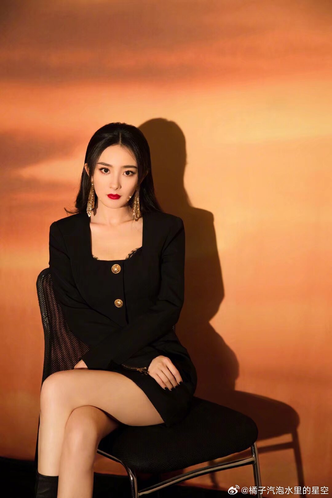 杨幂  🦊杨幂prada品牌代言人 追求梦想多年，回首发现，自己早已成了梦想中
