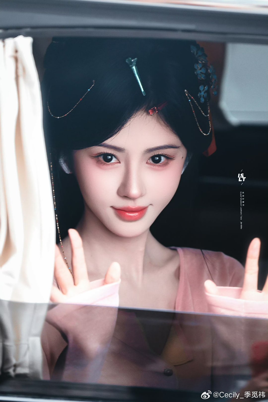 🍊💙鞠婧祎苏绿夏 🍊💙鞠婧祎  ♡ ⑅ +.追星 一种无解的爱.+ ⑅ 