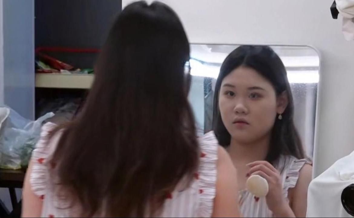 面对妈妈的持续唠叨，张家齐瞬间变得剑拔弩张，母女之间气氛太