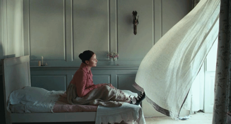 孤独一人也没关系，只要能发自内心地爱着一个人，人生就会有救。哪怕不能和他生活在一