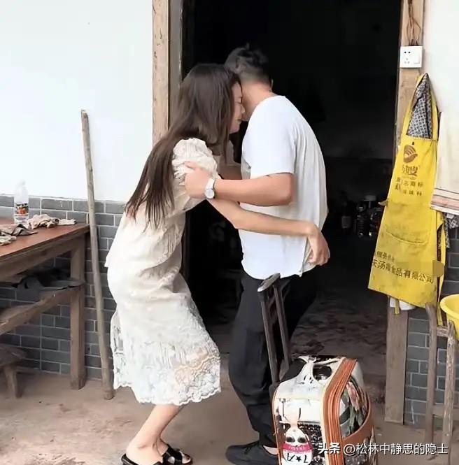 山西太原，已经做了五年上门女婿的陆守成，在一家人共同吃饭的饭桌上被岳母当众扇出一