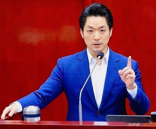 蒋万安下一步要冲刺2028？专家直言：今年选举结果就是风向标！据台湾媒体报道，赖
