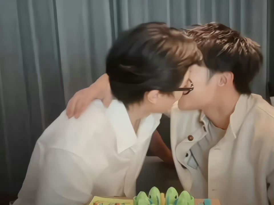 我suebehdufnfnfofifbwnsksi 