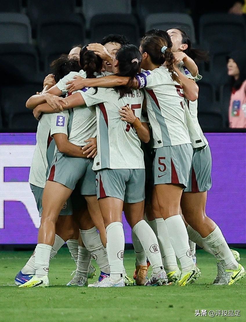 女足亚洲杯强队夺冠机率！
日本女足：40%
中国女足：30%
朝鲜女足：20%