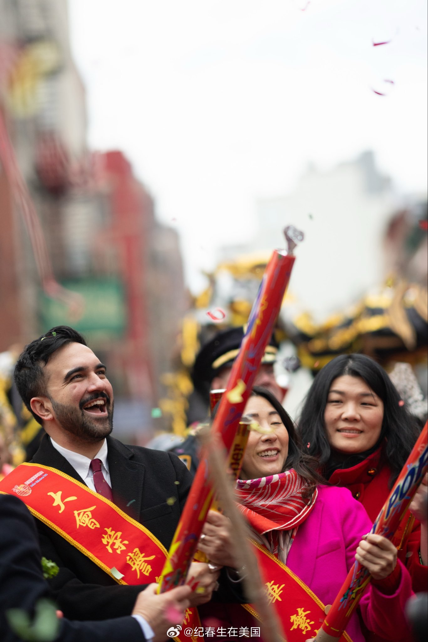 纽约市长昨天过年。热点现场海外新鲜事马年祝福