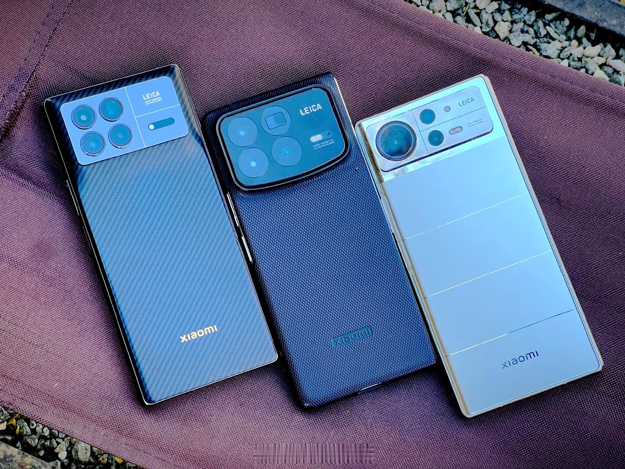好家伙真机图都来了，iPhone Duo 果然是阔折叠的路子....作为一个2年