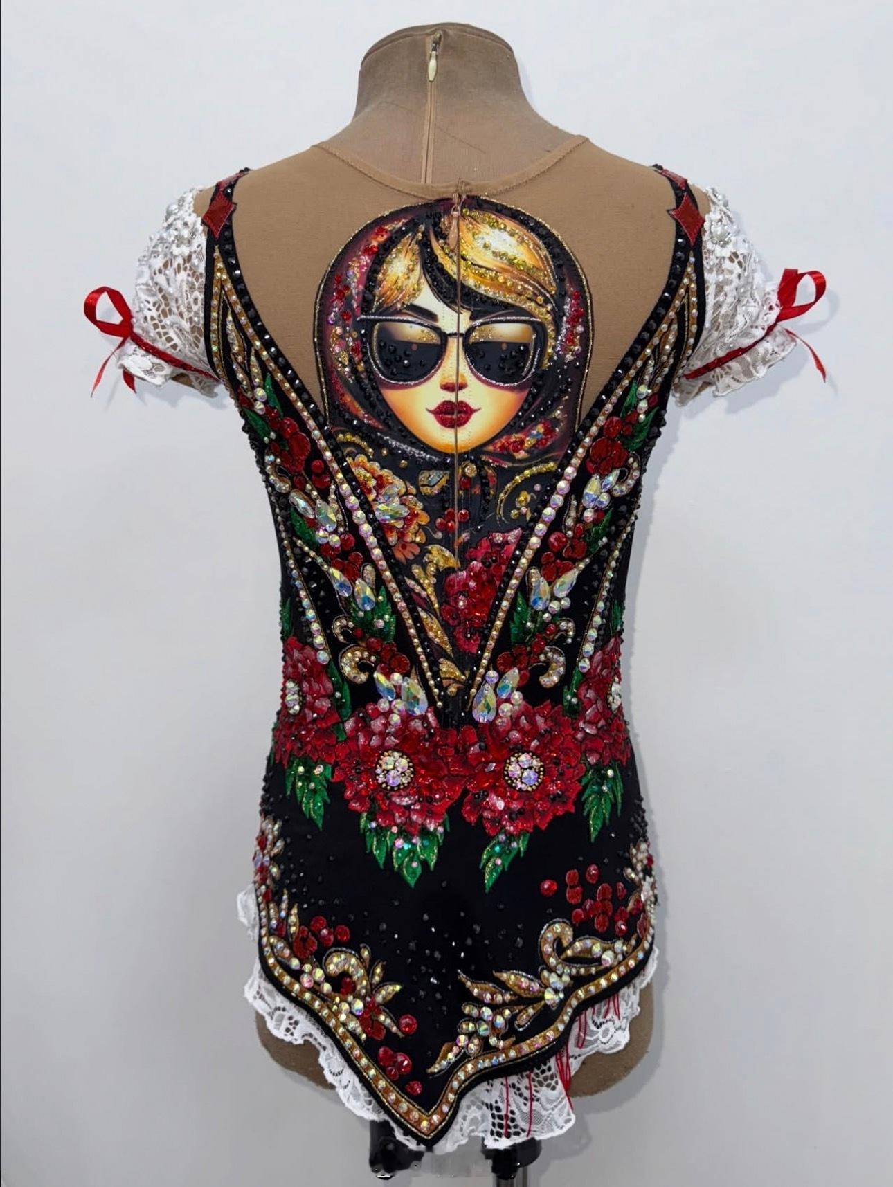 这件俄罗斯套娃装也是挺朋克的艺术体操