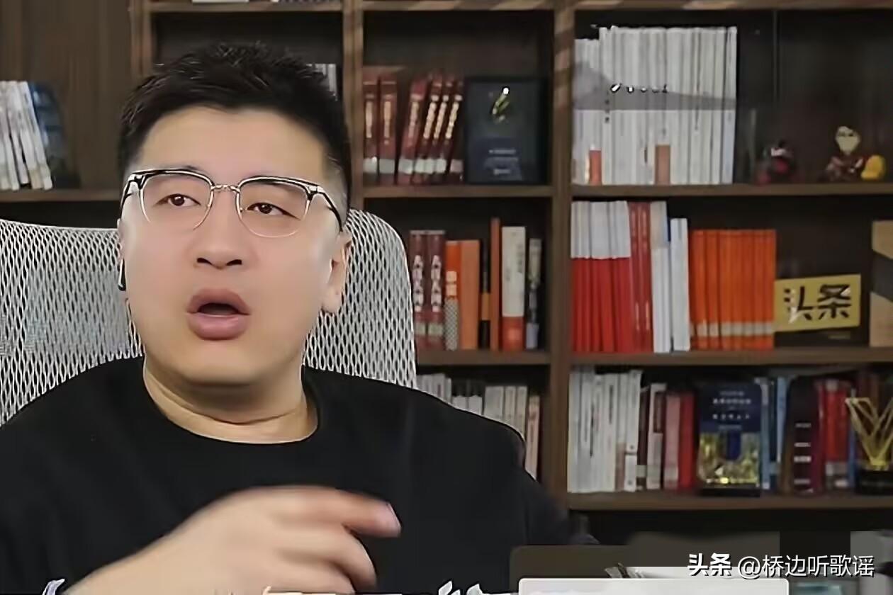 看了张雪峰的事，发现很多中年人都在陷入一个怪圈：
健康的时候不把锻炼当一回事，等