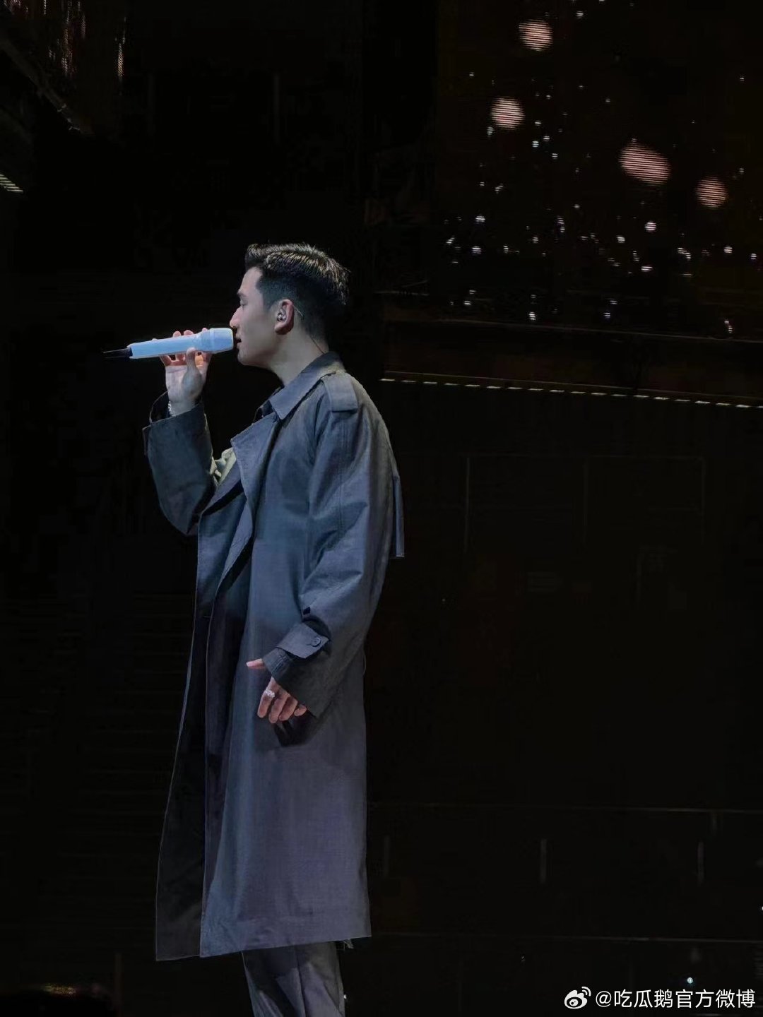  周兴哲北京演唱会预售官宣Odyssey旅程巡回演唱会北京站正式开启，这一次现场