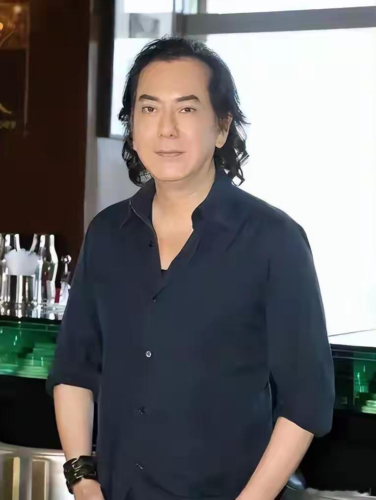 香港劣迹艺人出逃台湾被骗，曾坐拥千万豪宅，如今穷困潦倒没人管他曾是手握金像奖影帝