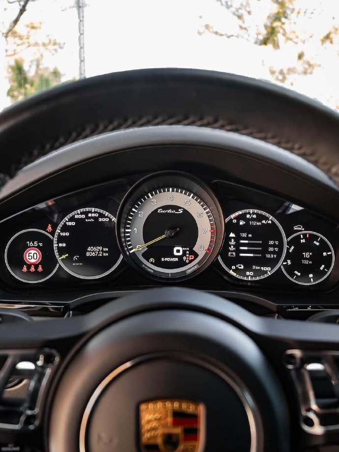 保时捷 Cayenne Turbo S E-Hybrid4.0T V8插混，综合
