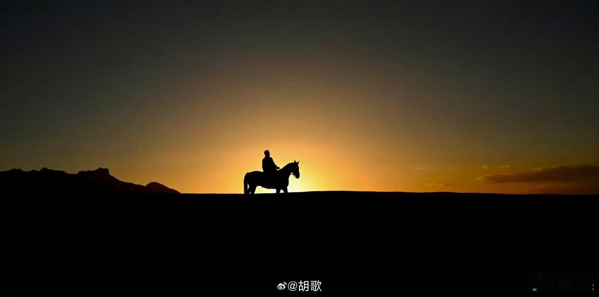 胡歌发文告别生命树看完胡歌的长文，突然觉得多杰从未离开。在桃《生命树》的世界里，