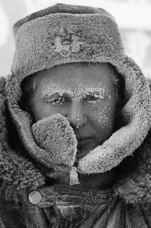 在北极圈内地区站岗的的边防军战士， 苏联 70年代
	
