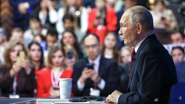 【实时更新“与普京的年度结果”（26）：中国是值得信赖的朋友和伙伴】
莫斯科时间