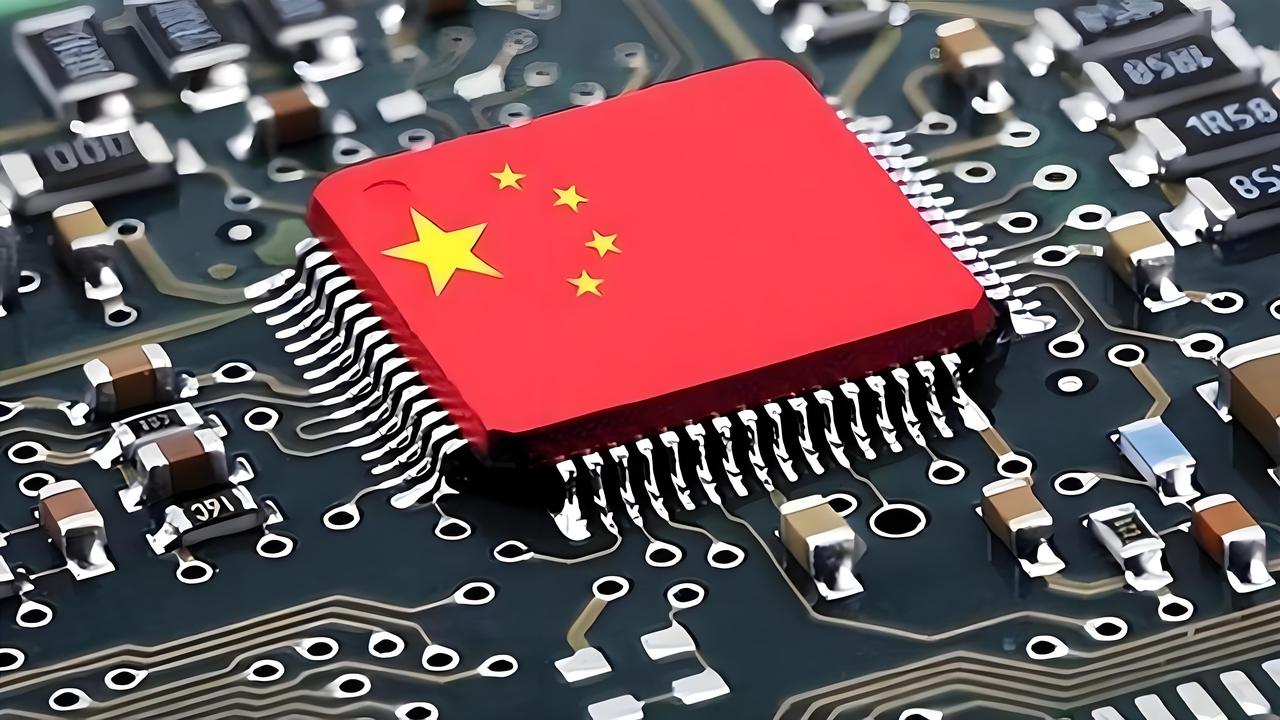 昨夜英伟达再创历史新高，今天 A 股稳了吗？
昨夜美股市场再掀波澜，英伟达大涨 