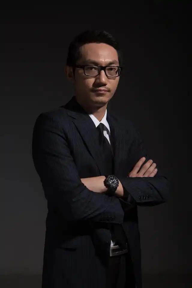 X平台一位头部科技博主，近期发文深挖DeepSeek终极战略。看完文章我深感震撼