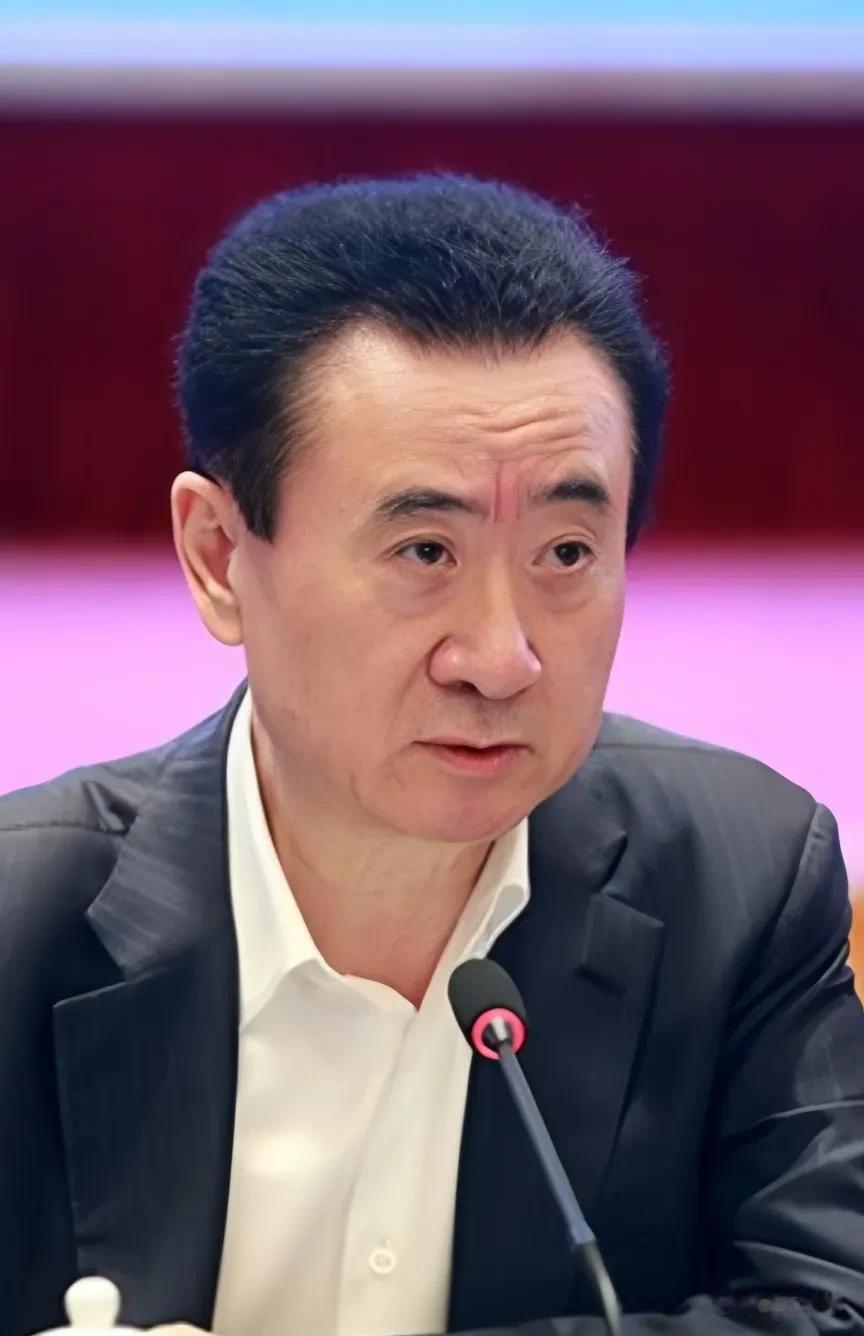 纵观当今商圈，最高段位的销售高手非王健林莫属！

5年前的万达集团，说的形象点如