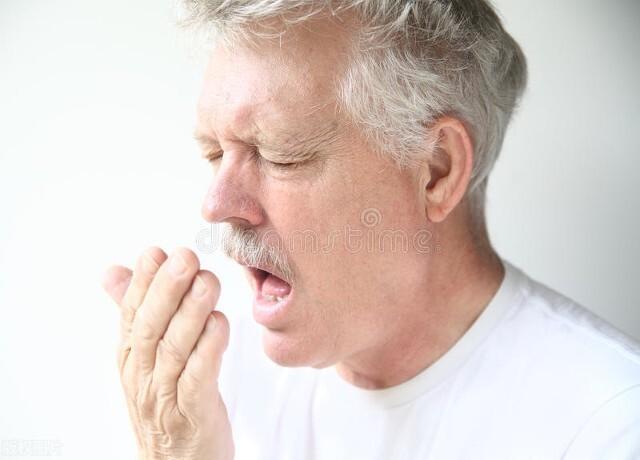 男性身体若出现这4种臭，或是健康出问题了，及时就医别忽视

1、体臭

肝脏如果