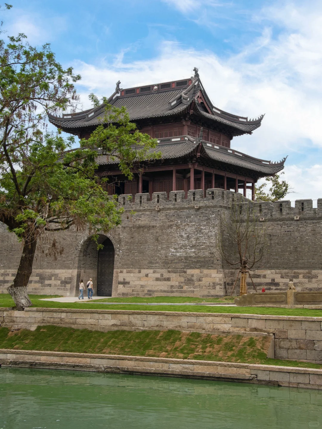 乾隆爷六下江南，四度流连，秘密全在这里！