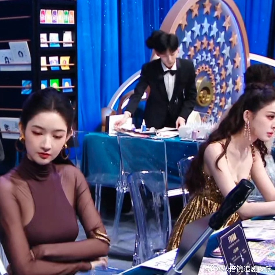 这身材！！！！！！！忍不住截图的冲动，王玉雯为什么这么有料！！大高个 有料 抽象