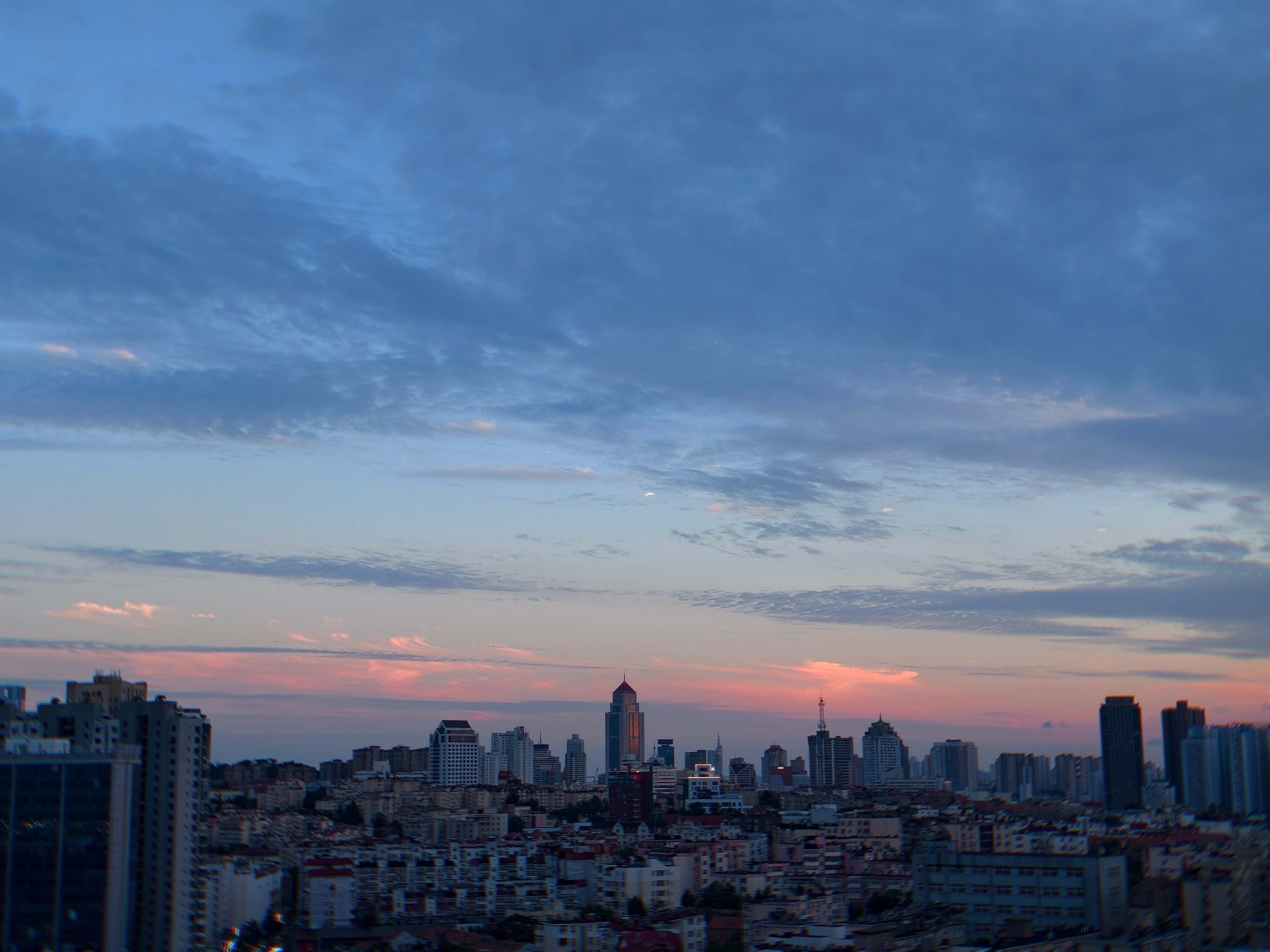 今日的天 