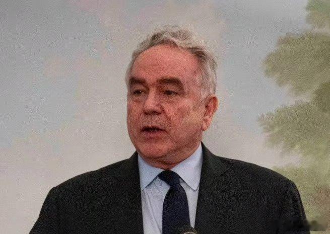 美前副卿坎贝尔称，中国已在大国竞争中取得一定优势。他认为，中国有着明确的战略，正