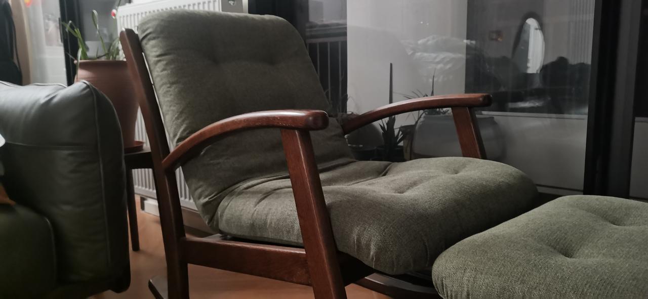 我慌了神，那种熟悉的濒死感再次袭来。肚子里一阵又一阵的绞痛，刺激得我心脏难受，好
