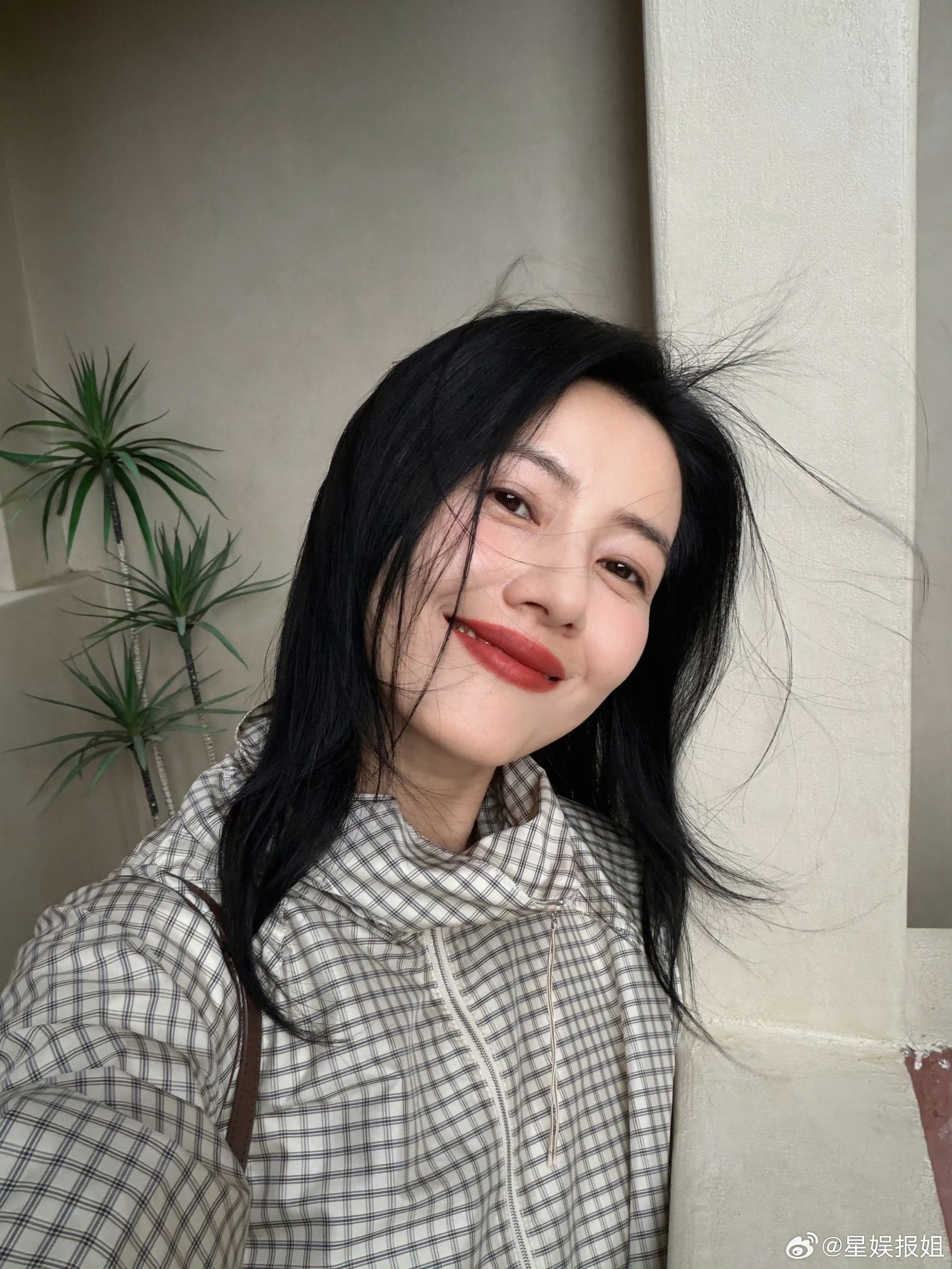 高圆圆从湖边寄来的明信片签收～高圆圆寄来的湖边特快专递！无滤镜，不修图，只有满屏