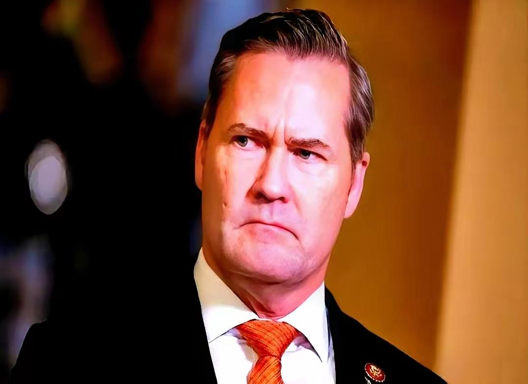 这一刻，安理会的空气怕是都要凝固了
俄罗斯代表推开椅子那一站，根本没打算留后路