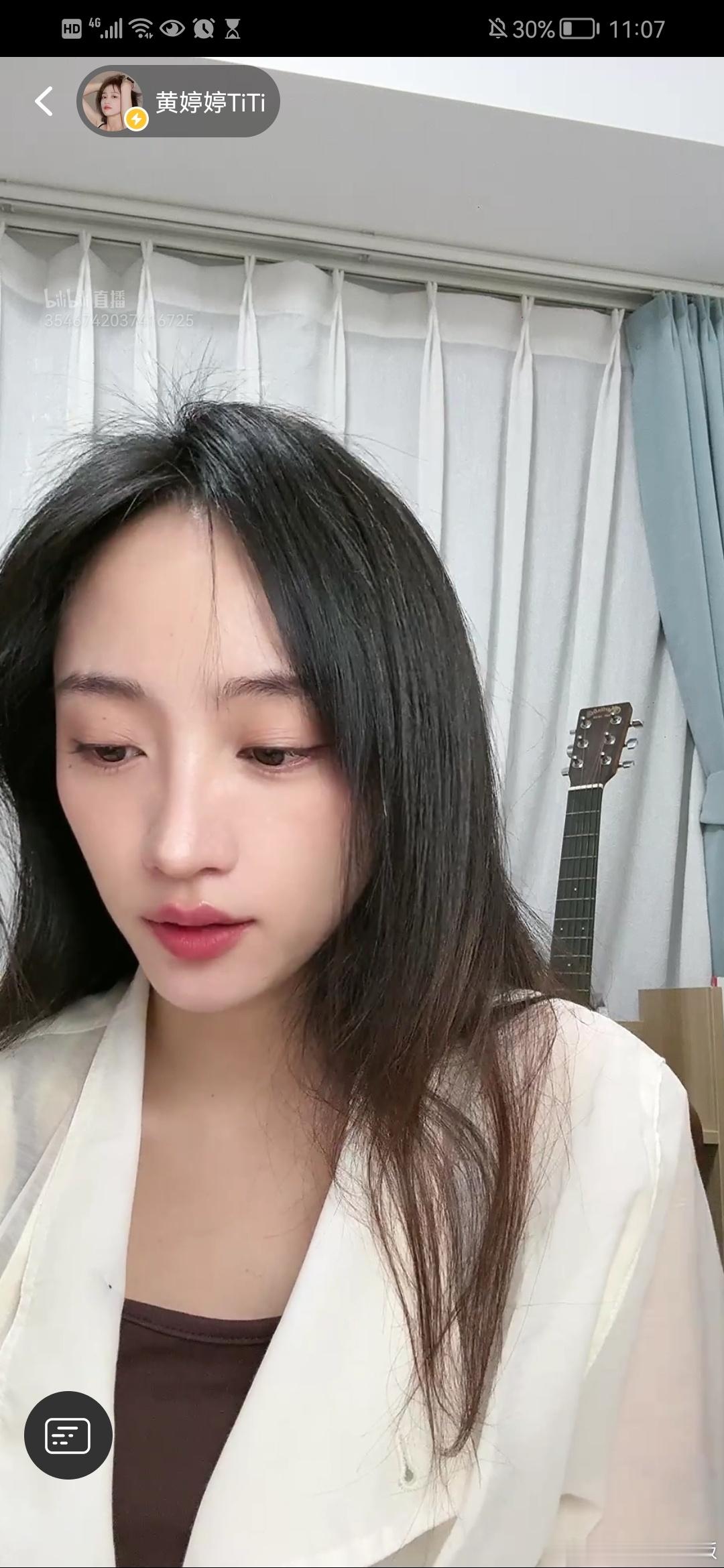 【投】28449哎哟过年了俩大人一前一后直播还都特别温柔，真心希望她们像现在这样