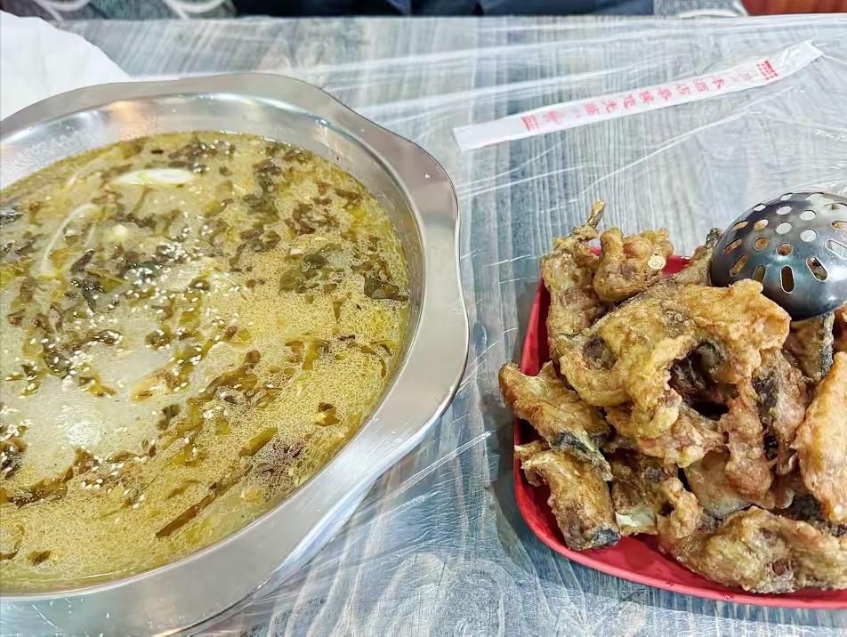 邢台“6大特色涮鱼馆”，你吃过几家

1、帅帅涮鱼
2、庄园鲶鱼火锅
3、孟记特