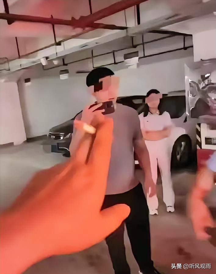 长沙市联合调查组通报来了，占车位事件的关键人物雷某某。也就是彭某某的男朋友，同体