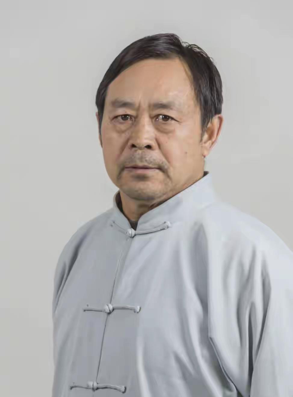 “大意了没有闪，年轻人不讲武德。”

一句出圈金句，让马保国从万众追捧的武林大师