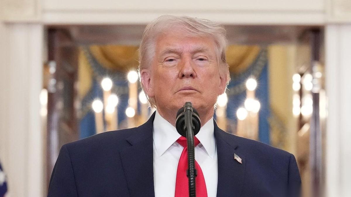 炸锅啦！俄美硬刚不留情，你援乌我援伊，全球格局要大洗牌！
2026年4月的风暴眼